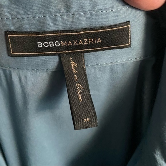 BCBGMaxazria • Medium Blue Button Front Blouse - Picture 6 of 6